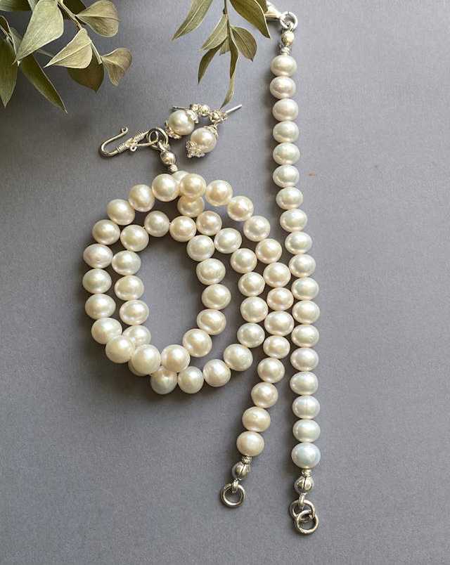 Pearl Restringing